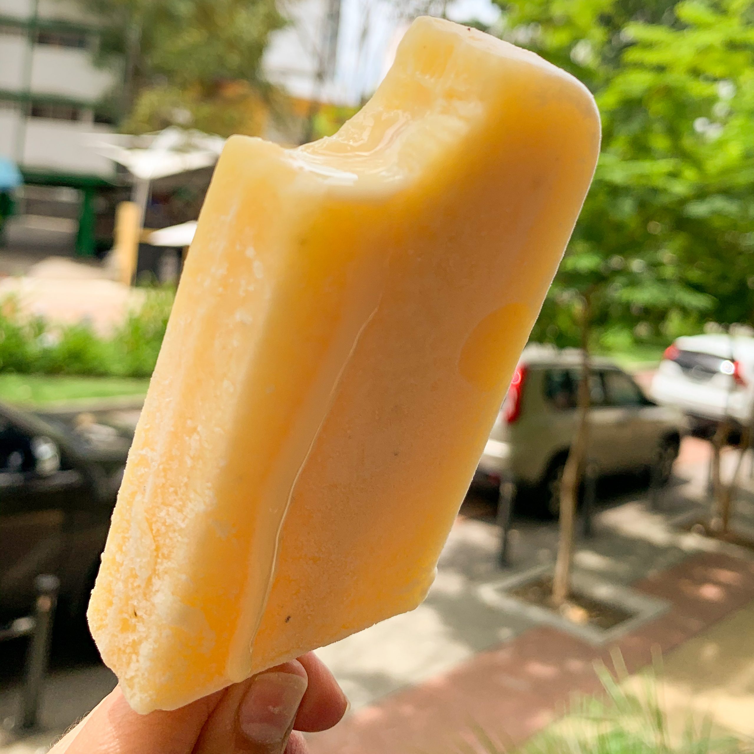 Maracuyá con leche condensada